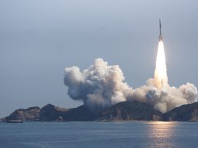 ロケットが飛ぶ仕組み